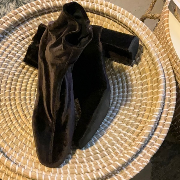 Jeffrey Campbell ankle boots - Picture 3 of 5